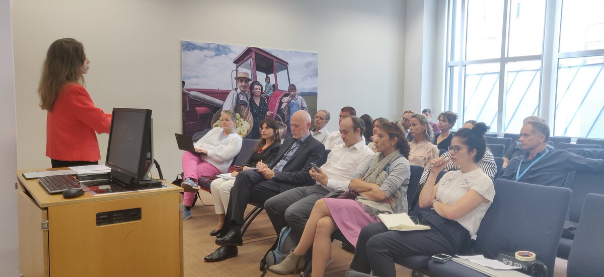 Today, representatives of <a href="/sos_children/">SOS Children's Villages International</a> from 15 EU countries met with <a href="/milan_brglez/">Milan Brglez</a> to discuss #mentalhealth and #childguarantee.

The #europeanparliament has a key role to play to ensure #EU initiatives respond to the specific needs of children without parental care.