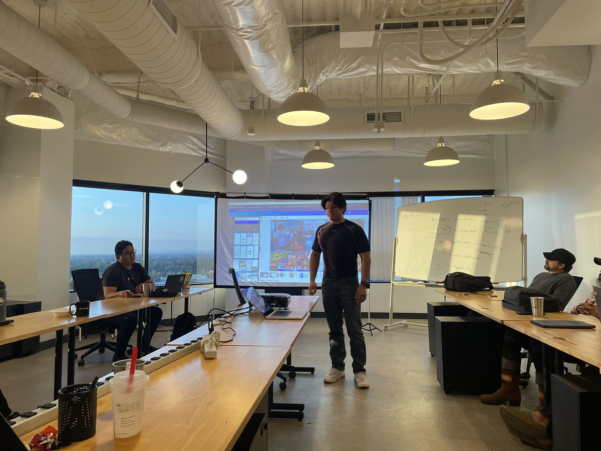 UscBruin's tweet photo. I’m grateful that I get to see others doing what they love and loving what they do!

Not just sayin it but genuinely encouraged at the growth and friendships formed! 

@thecarbonc @xross_world @MelindaPKim @PeopleSpaceOC #cityvend @GustoHQ @ArdiusTech @cityofirvine @BreeneMurphy https://t.co/3GvG6g69zK