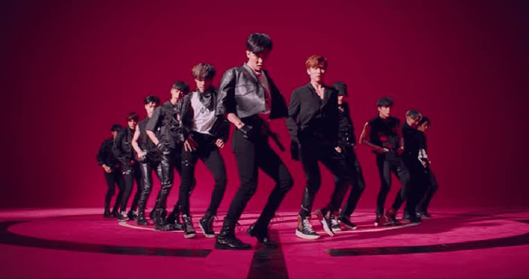 kchartsmaster's tweet photo. 3 years ago today, THE BOYZ released “The Stealer”. https://t.co/XimlBFk6N0