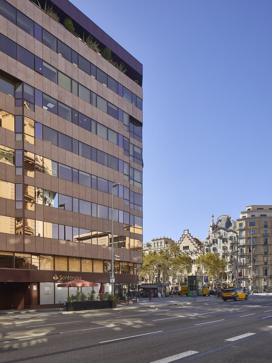 cortesyperez's tweet photo. Hemos finalizado el cambio de domicilio de nuestro despacho corporativo de #Barcelona. Desde 1997 mantenemos nuestro emplazamiento en el Paseo de Gracia, ahora, en la planta 7º del número 54, en la confluencia con la calle Aragó. #CortésyPérez https://t.co/DulkN54RRi