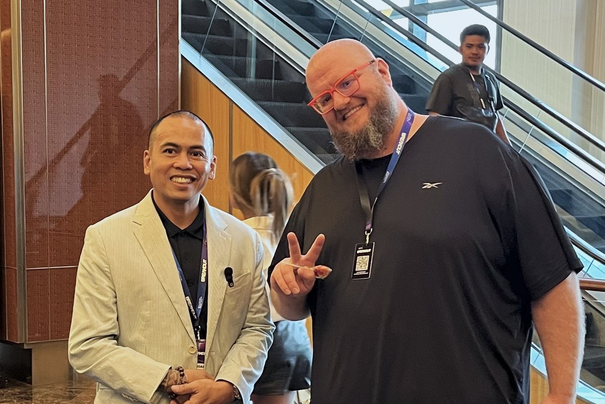 LollipopBsc's tweet photo. 💎Phenomenal projects &amp; influencers #PBW2023!

Cheers to trailblazers who support progress for the blockchain's future🥂

👤@favismarvin
👤@BitBenderBrink of @GoGalaGames
👤 @ZAGNetwork
👤 @CoinstoreExc

May your passion ignite a lasting legacy. 🔥💫

#LPOP in PH🇵🇭. Take2🎬 https://t.co/12A4weCt8L