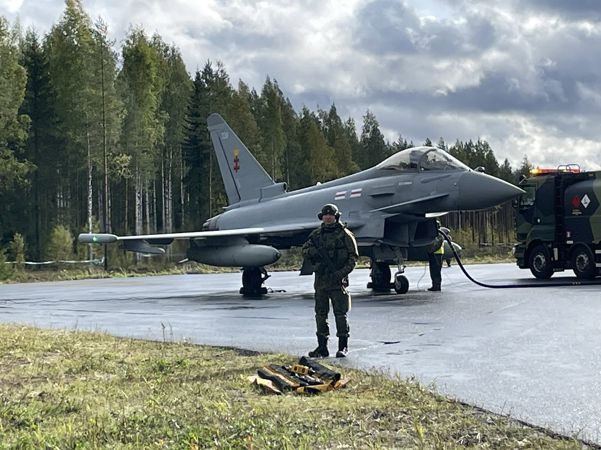 First ever RAF Typhoon operating from a Finnish road strip. Thanks to Karelia Air Command for sharing your expertise. RAF Agile Combat Employment in action. #JEF #ilmavoimat <a href="/RoyalAirForce/">Royal Air Force</a>