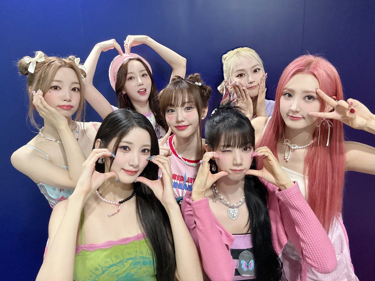 EL7Z UP OFFICIAL tweet media