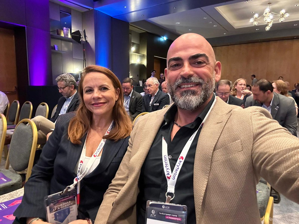 DoYouMeasureUp's tweet photo. Hello from the @EATPConf in Vienna!
Join us at 2:15 PM as @sambrocal and Rosa Torralba take the stage to lead a session entitled: Artificial Intelligence-a content creator's ally or nemesis? Or a bit of both?
π¨Spoiler alertπ¨
All depends on how you harness its power
#eatpconf https://t.co/wS4aTWtfUd
