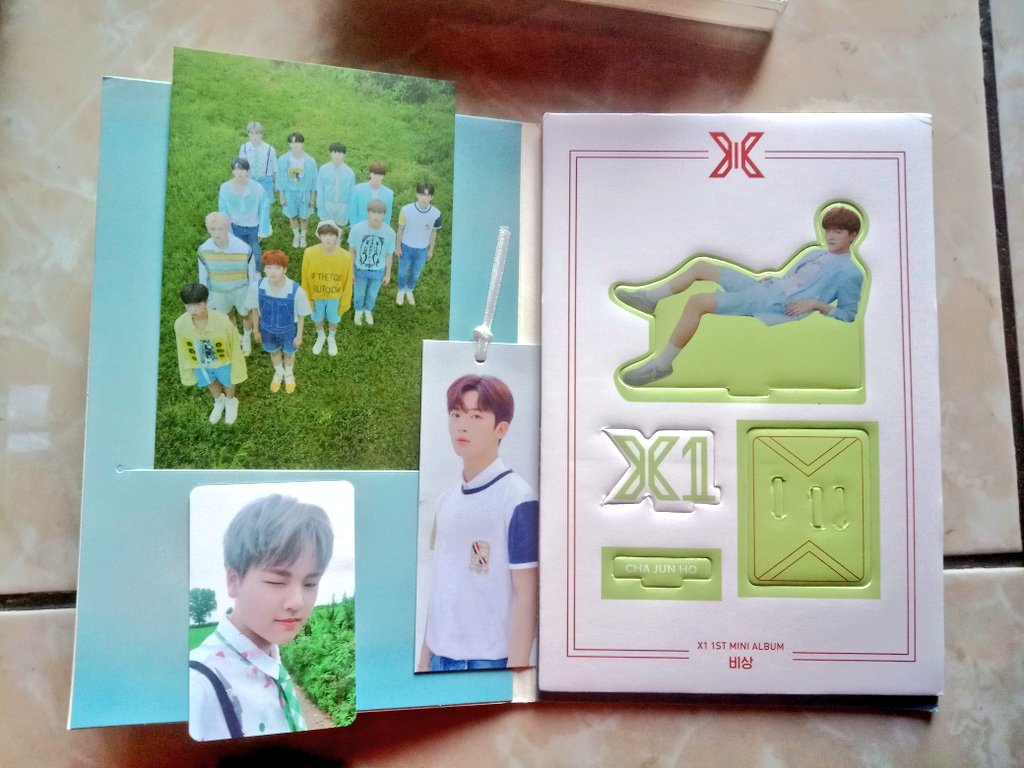 wendyastrn's tweet photo. Wts 
Album X1 bisang ver (Take All)
Unsealed 
Full set 

Dom : Jateng https://t.co/wlrPQBtNmt