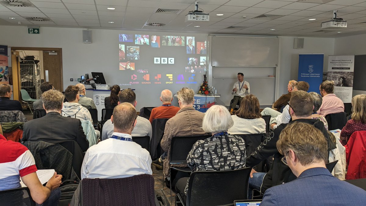 ✨ Maurice Mulvenna ✨ tweet media