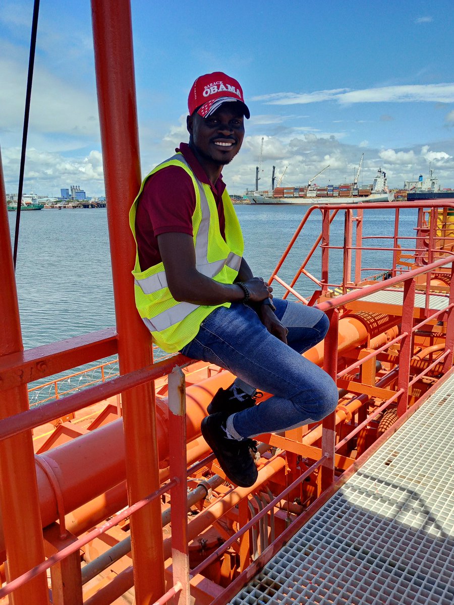 ABDULLAHMSonni2's tweet photo. 🚢 Sailing aboard the Vessel Caliope at the vibrant Freeport of Monrovia! 🌊⚓️ A breathtaking journey filled with stunning ocean views and endless adventures.
#ShippingExperts #DestinyShipping #MoroviaPort #MASway https://t.co/BK4fL5SPm9