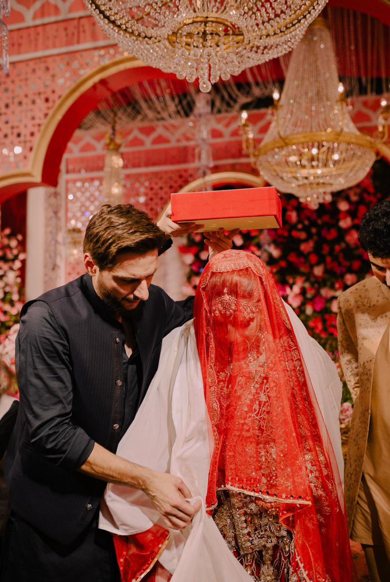 AdeelAliwaris's tweet photo. Mashaallah...
Congratulation #ShaheenShahAfridi lala and all family #ShahidAfridi 
#anshaafridi 
#ShaheenShahAfridi 
#ShahidAfridi https://t.co/FHLOXWTnPT