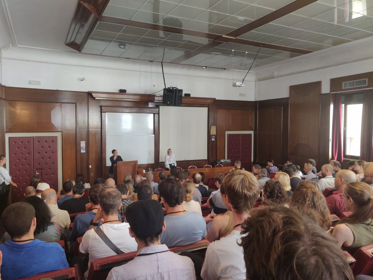 OzlemYilmaz___'s tweet image. Today #EPSA2023 in Belgrade started great! Photos from the opening talks. Thanks so much to all the organisers! And the other photo is at the panel on The State of Philosophy of Science in East and Central Europe @EastEurpnPhlSci at the #EPSA23 @EuroJPS