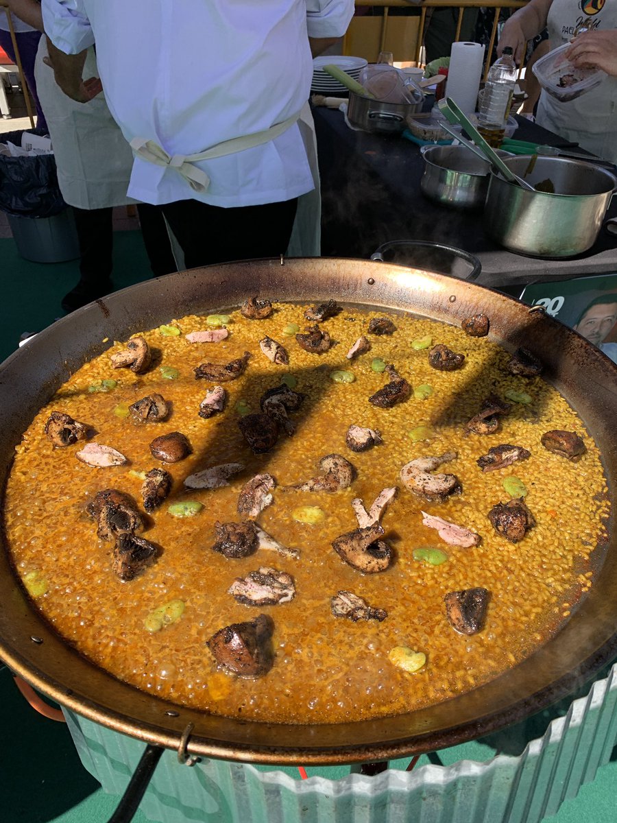 WorldPaellaDay's tweet photo. ¿Qué os parecen algunas de las 🥘 de nuestros finalistas? #WorldPaellaDay2023 #WorldPaellaDayCup2023 https://t.co/w7ul3gUW3F
