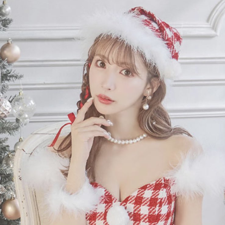 ____AIRIchanxx's tweet photo. ギンガムチェックサンタゆあちゃん
かわちいだね🎅🏻🎀🩷 https://t.co/ukPJkyWygh
