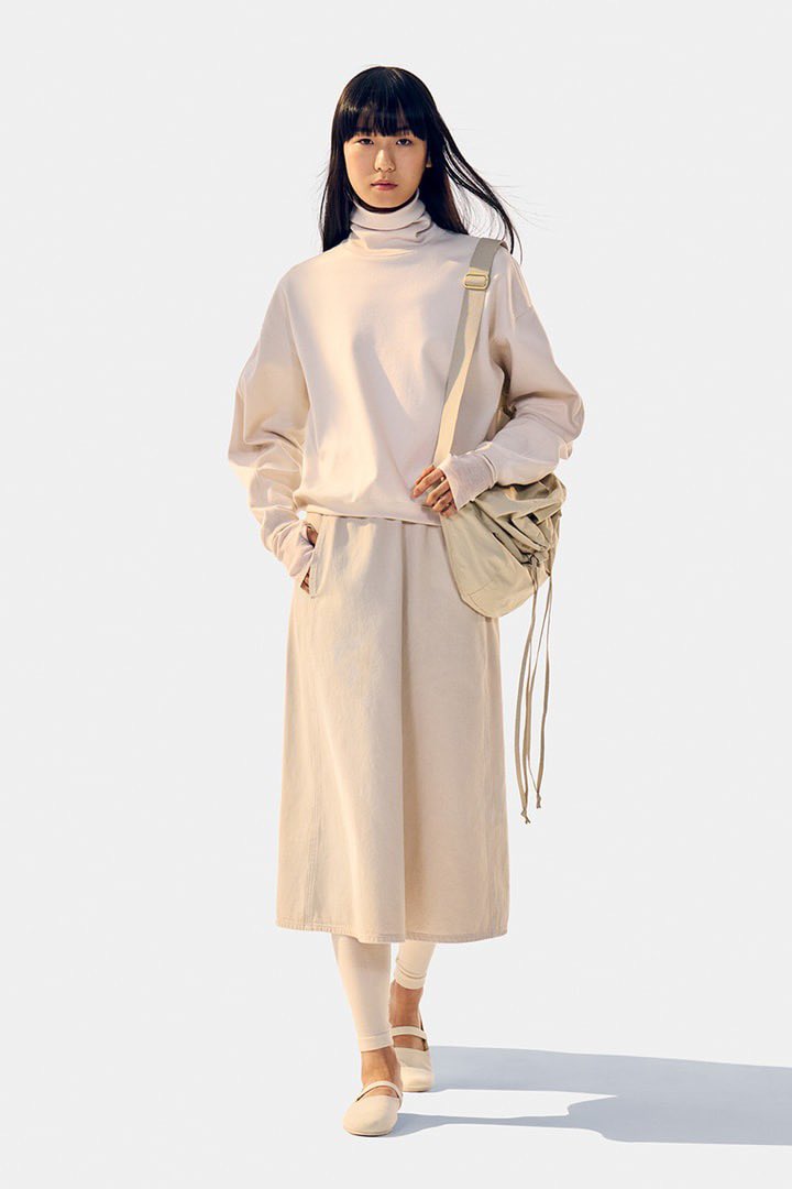 StreetFashion01's tweet image. UNIQLO U by Christophe Lemaire!🖤