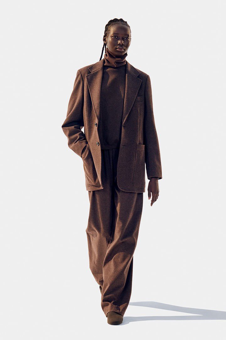 StreetFashion01's tweet image. UNIQLO U by Christophe Lemaire!🖤