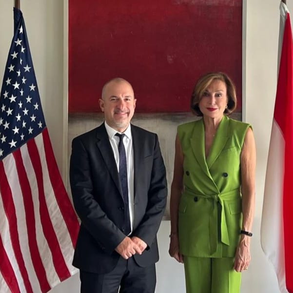 NiniBushati's tweet photo. Takimi i parë zyrtar me Dekanen e Trupit Diplomatik në Washington DC, Ambasadoren e Principatës së Monakos, Sh.S.Znj. Maguy Maccario Doyle. 
Mirënjohje për mbështetjen &amp; mikpritjen e ngrohtë. 
#proud #ErvinBushati #energji #pozitive #Washington #USA #diplomaci #EU #Albania https://t.co/MKLapIHIMv