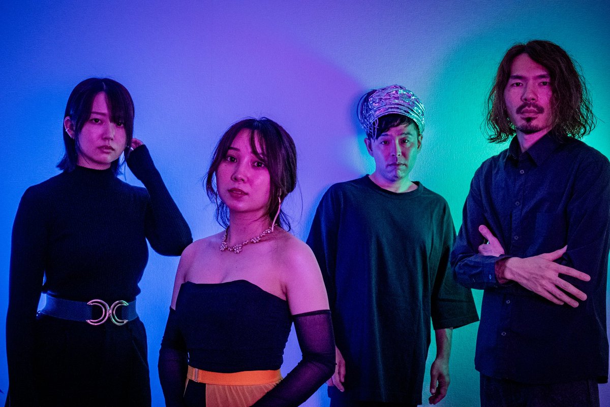 coconew2023's tweet photo. \大解禁/
2023.09.20 wed
1st Album 「Bee」Release!
___________
🎧各種配信サイトにて配信中
https://t.co/2waMOZNdVW
✔︎ドリーミュージックよりCOCO NEEDs NEW ROCKメジャーデビュー!!
✔︎新メンバーが加入!
key&arranger midnight zuzu
@midnight_zuzu
#ココニュー https://t.co/WzTMto2HNt
