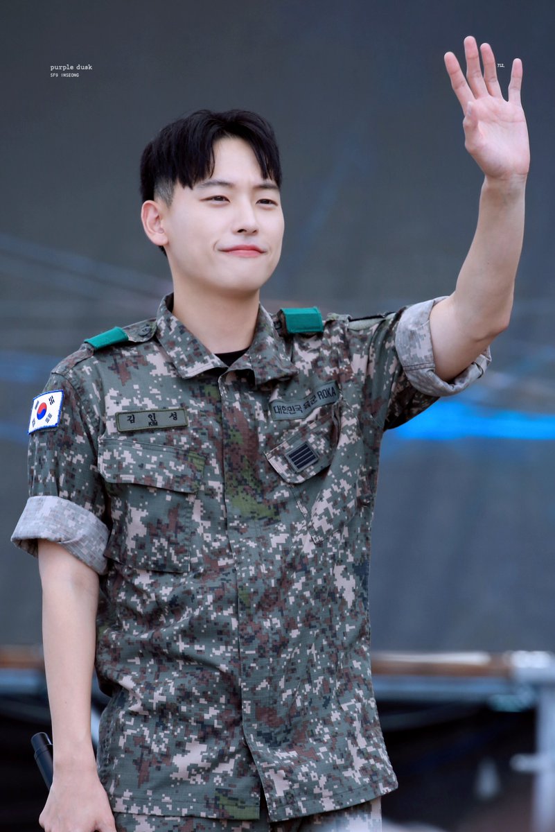 인성아 전역축하해🥹💜

자대배치 받을 즈음부터 슬쩍 시작해서
전역때까지 매일매일 총 712장
업로드하는 것을 목표로 했던..
인성시에 찾아옵니다😎가 드디어!
오늘 마무리 될 수 있었습니다
소소하지만 그동안 매일 인성시를 같이 즐겨주셔서 감사합니다

#INSEONGisBACK