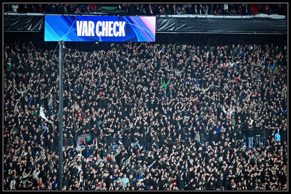 KalkarOnTour's tweet image. ⚽️ @Feyenoord - @CelticFC 
🏆 @ChampionsLeague 
📅 19-09-2023
🏟 De Kuip 

#FEYcel #Feyenoord #CelticFC #Rotterdam #OnTour #Nederland