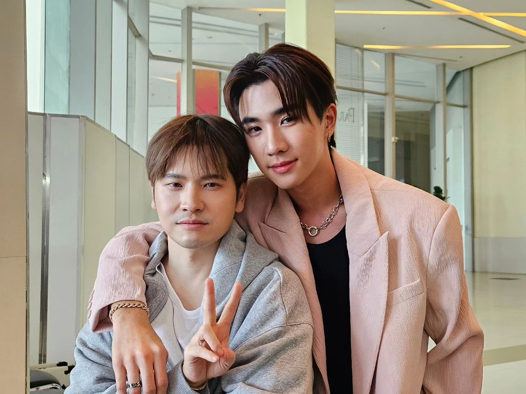 ppe2003perth's tweet photo. น้องเพิร์ธกับพี่ก้องน่ารักกก🖤
เพิร์ธก็ยังเป็นเด็กน้อยของพี่ก้องเสมอ
Cr. IG gonghivesalon24
🖇https://t.co/ZVDVXrkoWJ…
#MCH23xPerth
#Mchoice2023
#KDPPE
#PerthTanapon
#EucerinxPerth https://t.co/suI7GdQn9Z