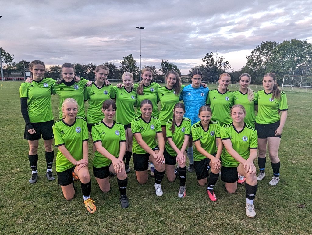 WSFAGIRLS's tweet photo. ⚽||𝟐𝟎𝟐𝟑/𝟐𝟒 𝐓𝐑𝐈𝐀𝐋𝐒

Congratulations to all involved in our trial process for our Worcestershire U15/16s.

The final trial saw a U15/16 X1 play last seasons County squad on Monday evening.

It was great having our former players support our trials.

#WeAreWorcesteshire https://t.co/8U5wNNsR6L