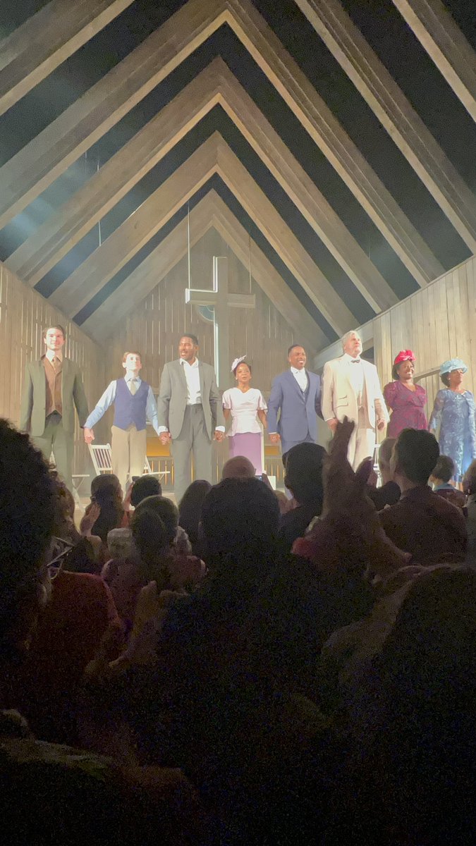 sharDASHnay's tweet photo. YALL! Make your way to #Broadway to see @PurlieBway !! Trust me @leslieodomjr @KARAakter and the entire cast are nothing short of phenomenal and will have ALL the feels coming up in ya!! Excellent production @iamKENNYLEON ! I can’t wait to bring my family and friends back🥰🤗 https://t.co/XmSddk3zhH
