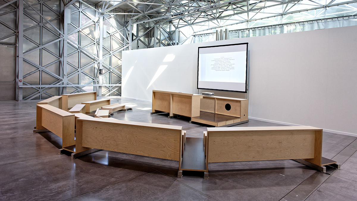MAMC+ Saint-Étienne (@mamc_st_etienne) on Twitter photo 🎙️ Nous vous attendons nombreux demain à 18h30 dans l'espace "Cavea" situé en fin de parcours de l'exposition "Histoires d'intérieurs" pour la 1e conférence de l'automne.
#MAMCconferences #tonycome #histoiresdinterieurs <a href="/lacitedudesign/">Cité du design</a> 🎙️ Nous vous attendons nombreux demain à 18h30 dans l'espace "Cavea" situé en fin de parcours de l'exposition "Histoires d'intérieurs" pour la 1e conférence de l'automne.
#MAMCconferences #tonycome #histoiresdinterieurs <a href="/lacitedudesign/">Cité du design</a>