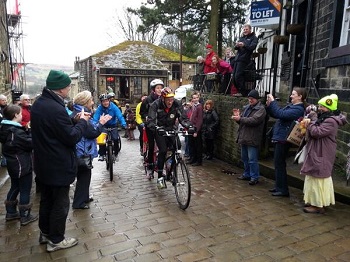 dodgyrodgespiv's tweet photo. Here's when @GrationHarry and @AmyGarciauk came to #Haworth @BronteCountry - on a #tandem no less!
https://t.co/9dnuVNKDLH https://t.co/8I4pzpnzJF