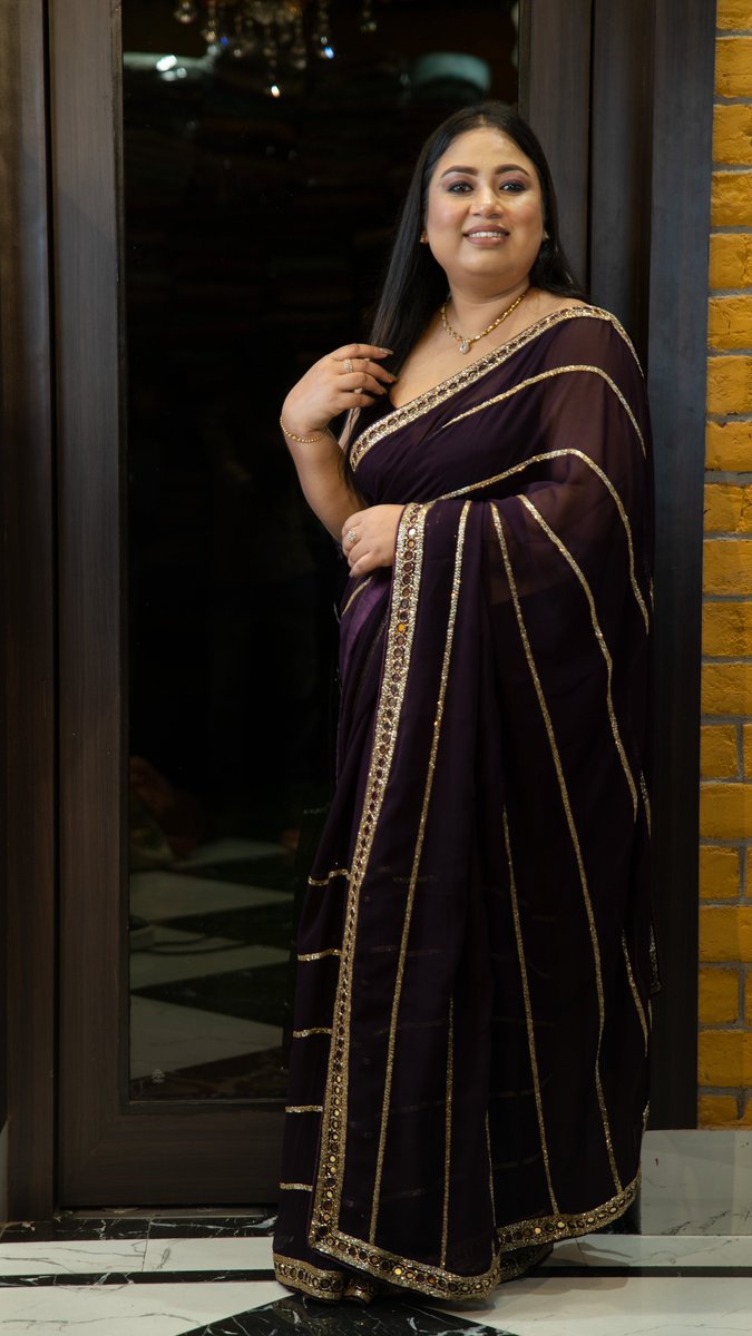 Beauty in Black 🖤
#saree #sareelove #sareelover #sareefashion #sareemodels #Sareee