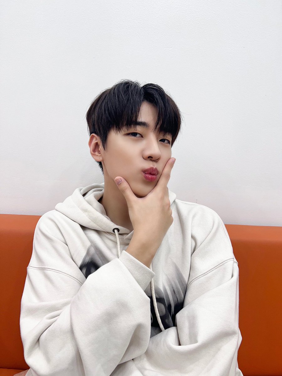 dkz_dy's tweet photo. [📸] 230920 JAECHAN MBC M #쇼챔피언

🐱😻

#재찬 #JAECHAN
#JCFACTORY
#Hello https://t.co/WBegmJT14N