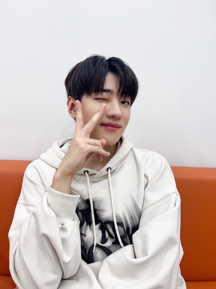 dkz_dy's tweet photo. [📸] 230920 JAECHAN MBC M #쇼챔피언

🐱😻

#재찬 #JAECHAN
#JCFACTORY
#Hello https://t.co/WBegmJT14N