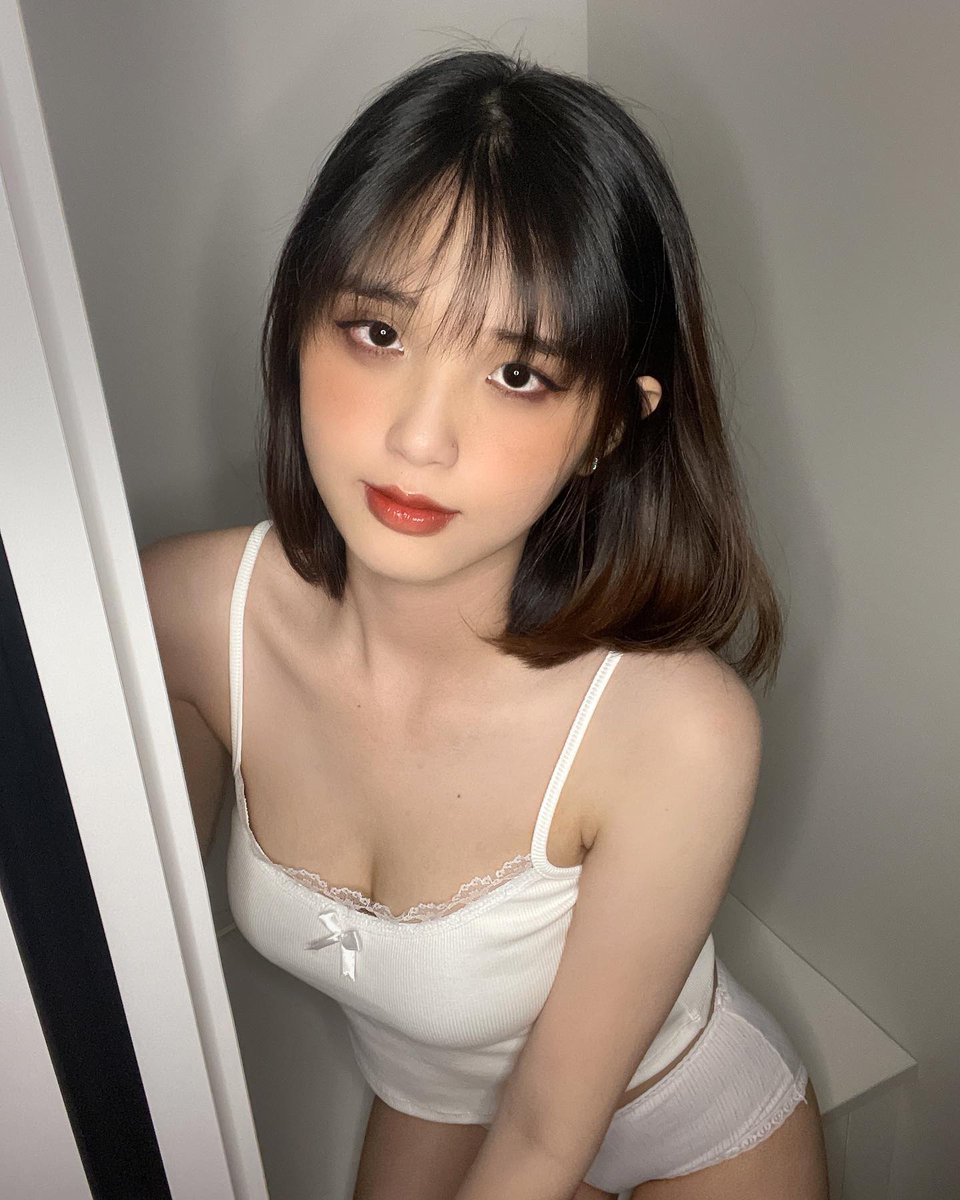 Maya Phạm tweet media