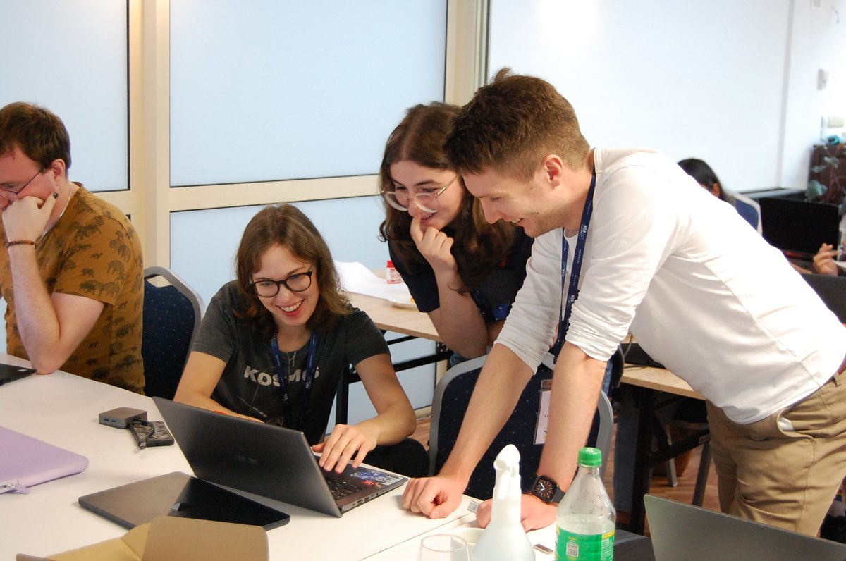 NGSchoolEU's tweet photo. NGSchool is based on NGSquad - we wouldn't be here without you!

The most important in any event are always people. We couldn't be happier than when we see how you fall for new topic  with lectures or develop new skills during our workshops. This is the biggest reward we can get! https://t.co/lwBCQiJw2u