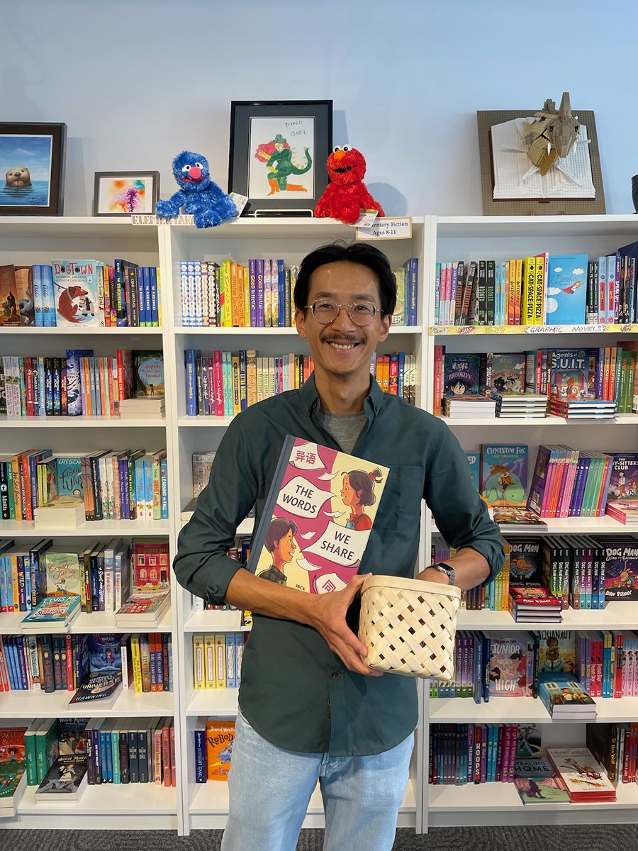 THE WORDS WE SHARE is out now in 🇨🇦!

No release day is complete w/o a visit to @woozlesbooks to see your book on shelves for the 1st time 🤩

&amp; thx to everyone who pre-ordered a copy! We've drawn the winner of the raffle—congrats, &amp; we'll be in touch to get the art prize to you!
