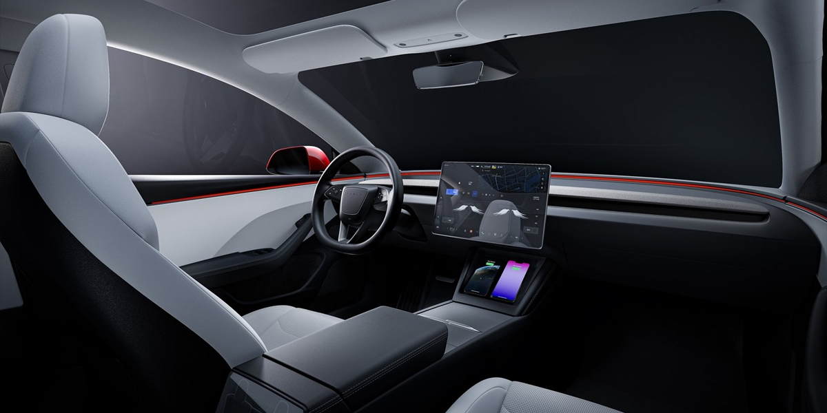 GoGreenLeasing's tweet image. #Tesla has given the popular Model 3 a brand-new facelift. 💡

The updated #EV can now travel up to 423 miles on a single charge thanks to a more aerodynamic exterior. 🔋

Read more here &amp;gt; gogreenleasing.co.uk/blog/revamped-…

#Cars #Model3