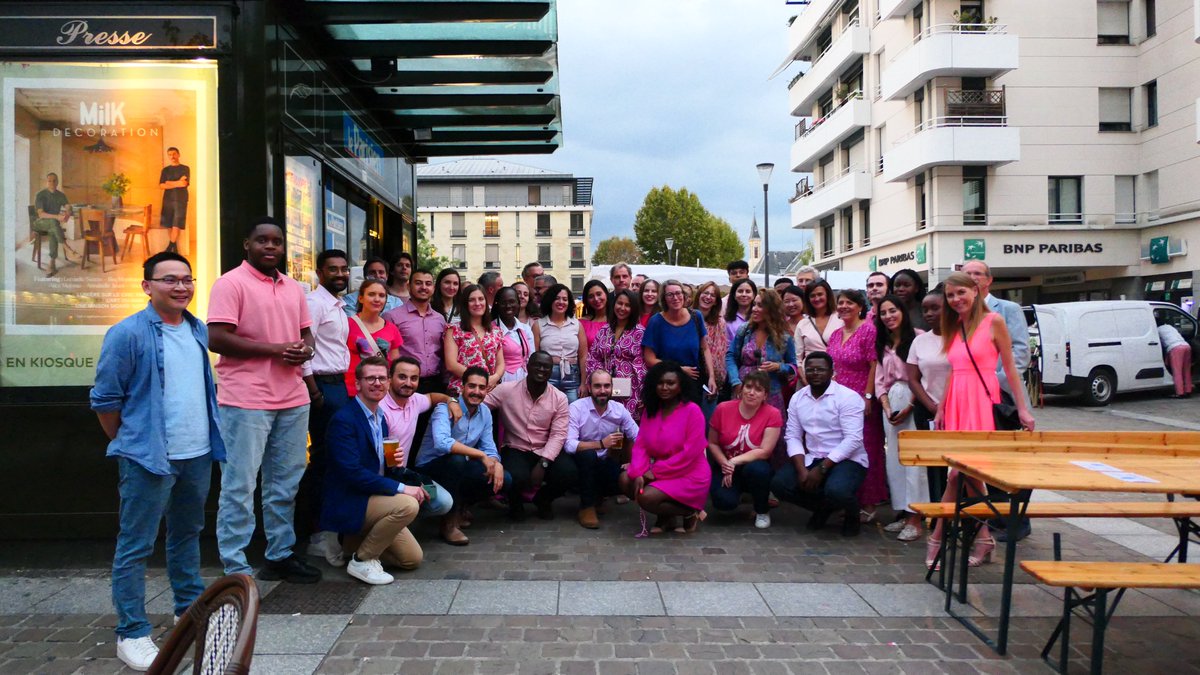 📸 Retour sur l'afterwork Klee Performance !

#LaTeamKlee a joué le jeu en sortant ses plus belles nuances de rose 😍

Vivement le prochain afterwork !

#Rose #Afterwork #Performance #Finance #Pilotage #EPM #QVT