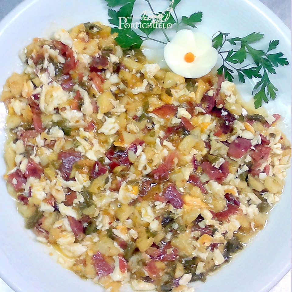 Te presentamos el "Revuelto de la casa", exclusivo y santo y seña de los platos tradicionales del Restaurante Portichuelo. De petición obligatoria para disfrute de onubenses y visitantes. ¡ Esperamos tu visita ! Reservas en el ☎️959 24 57 68
#Portichuelo #Huelva #Andalucía
