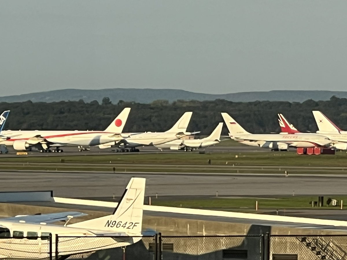 leepowellTV's tweet photo. Where world leaders attending UN General Assembly park their jets - @Dulles_Airport. More room and undoubtedly cheaper than @JFKairport https://t.co/utjDvK0ZR7