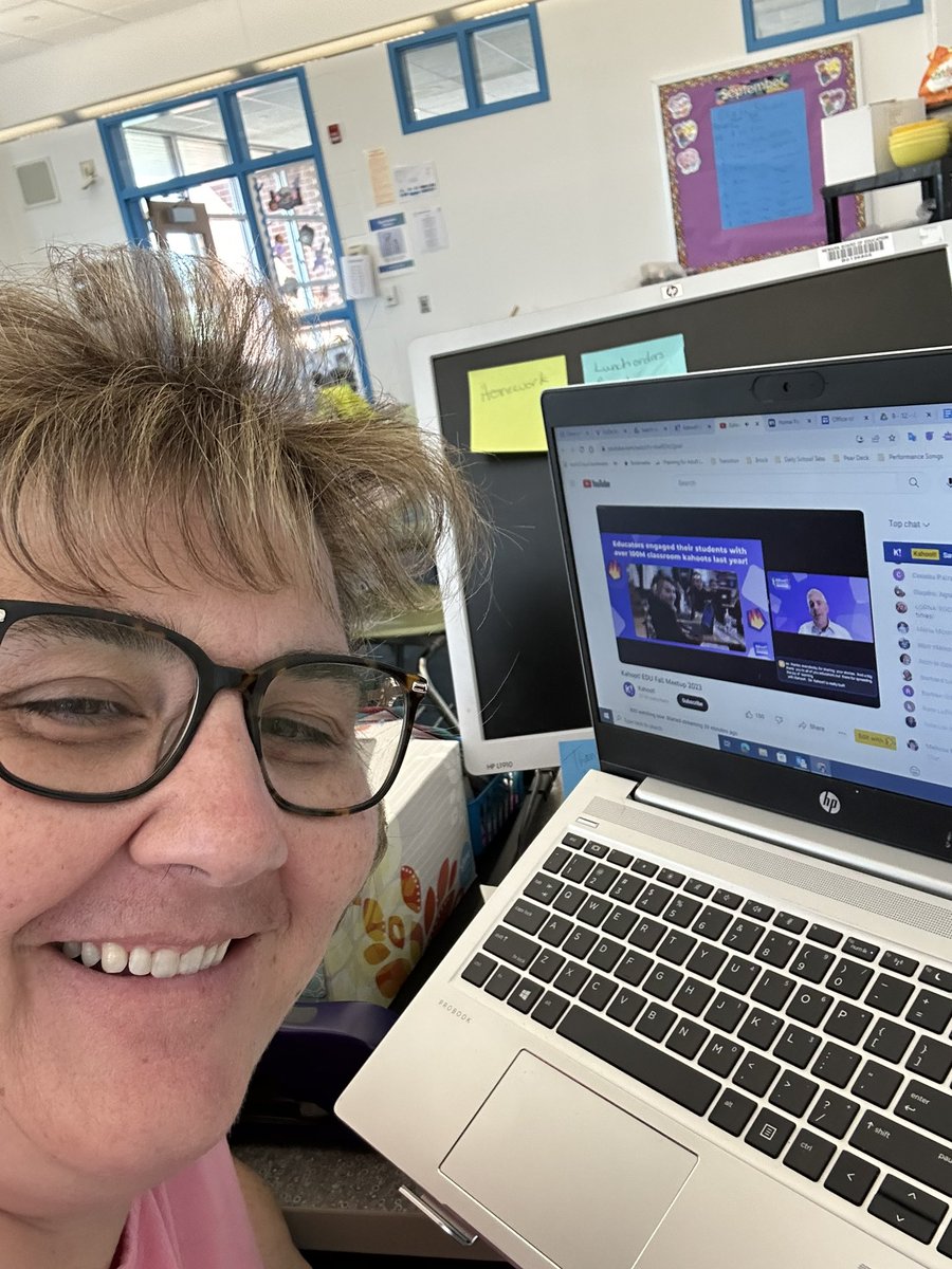Missy134339's tweet photo. #KahootEDUMeetup Selfie with Sean @Kahoot https://t.co/5ueLsJBw60