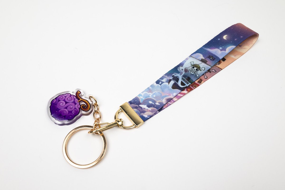 LXE_photo's tweet photo. I love this wristlet so much! @qiyamii made it and its so BEAUTIFUL! Perfect for one piece brain rot!

Photos by me! https://t.co/mrD5J9akwV