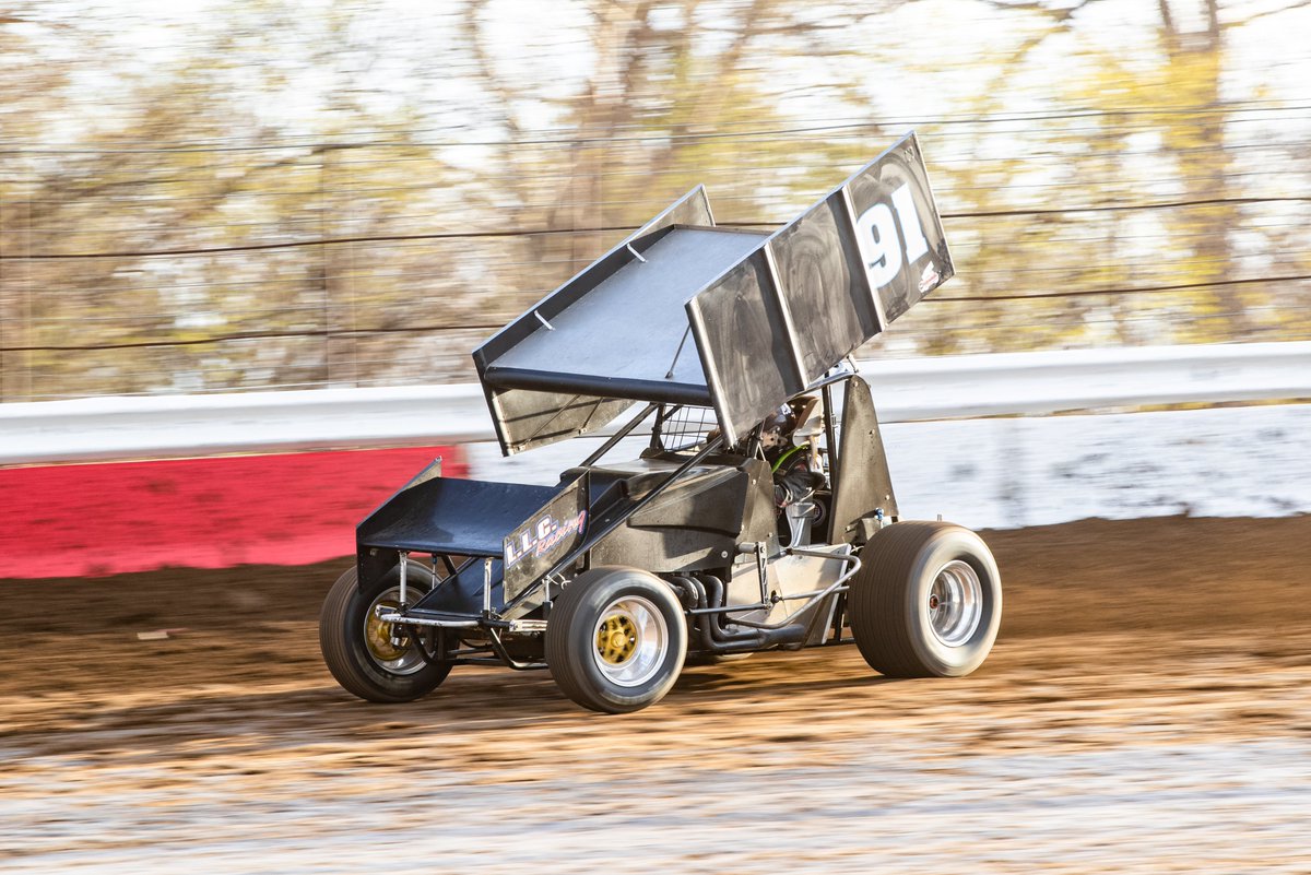 Mb360Sprints's tweet photo. We'd like to give a huge shout out to our that have made every Malvern Bank 360 race in 2023! We can't thank you enough for your continued support &amp; will see you this Fri, Sept 29th at Beatrice! Joey Danley, Stu Snyder, Brandon Stevenson, Chase Brown
Photos by @baphotos https://t.co/8xvHUcpA1c