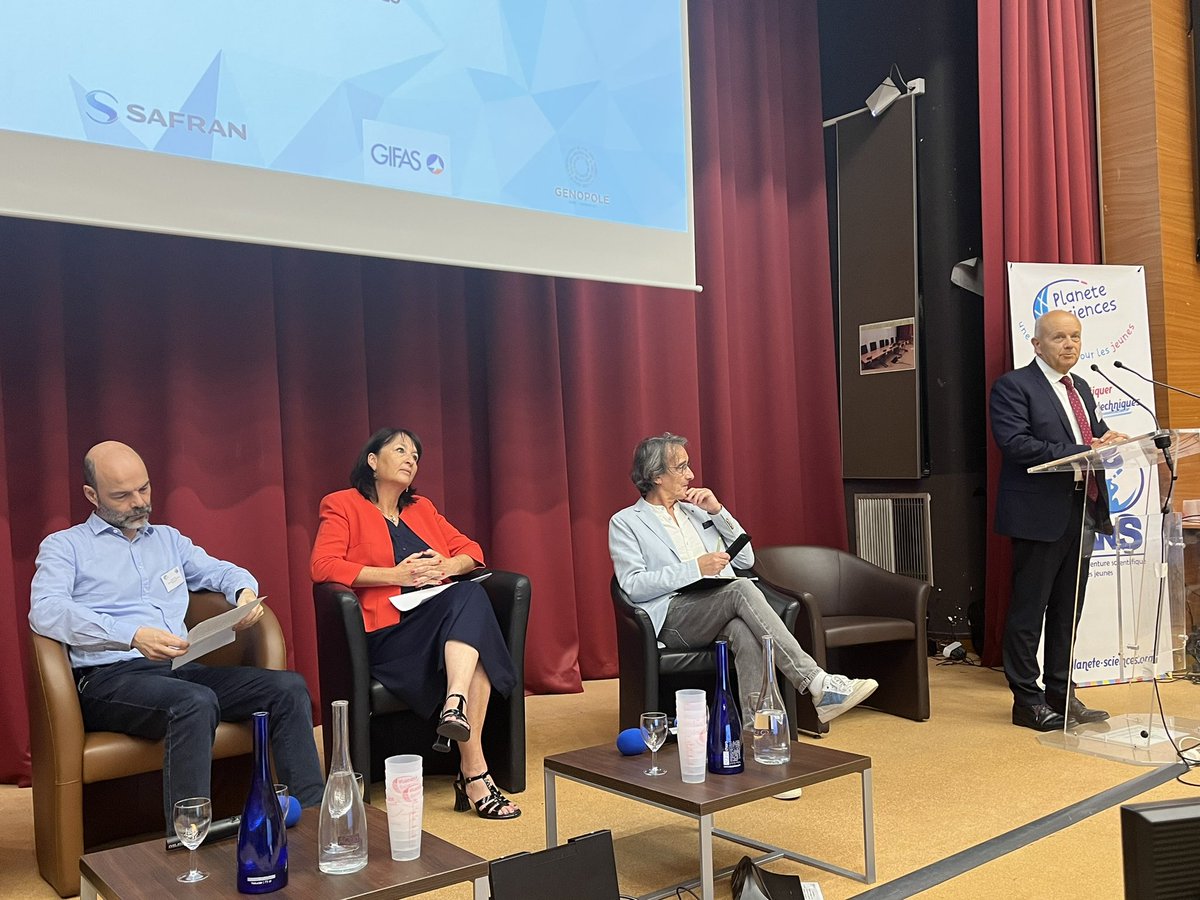 GifasOfficiel's tweet image. Planète Sciences fête ce soir ses 60 ans sous le patronage de @sretailleau, Ministre @sup_recherche. @PlaneteSciences est une association de médiation scientifique pour les jeunes, pour leur faire découvrir les #sciences &amp;amp; techniques. Soirée animée par @FredCourant @EspritSorcier