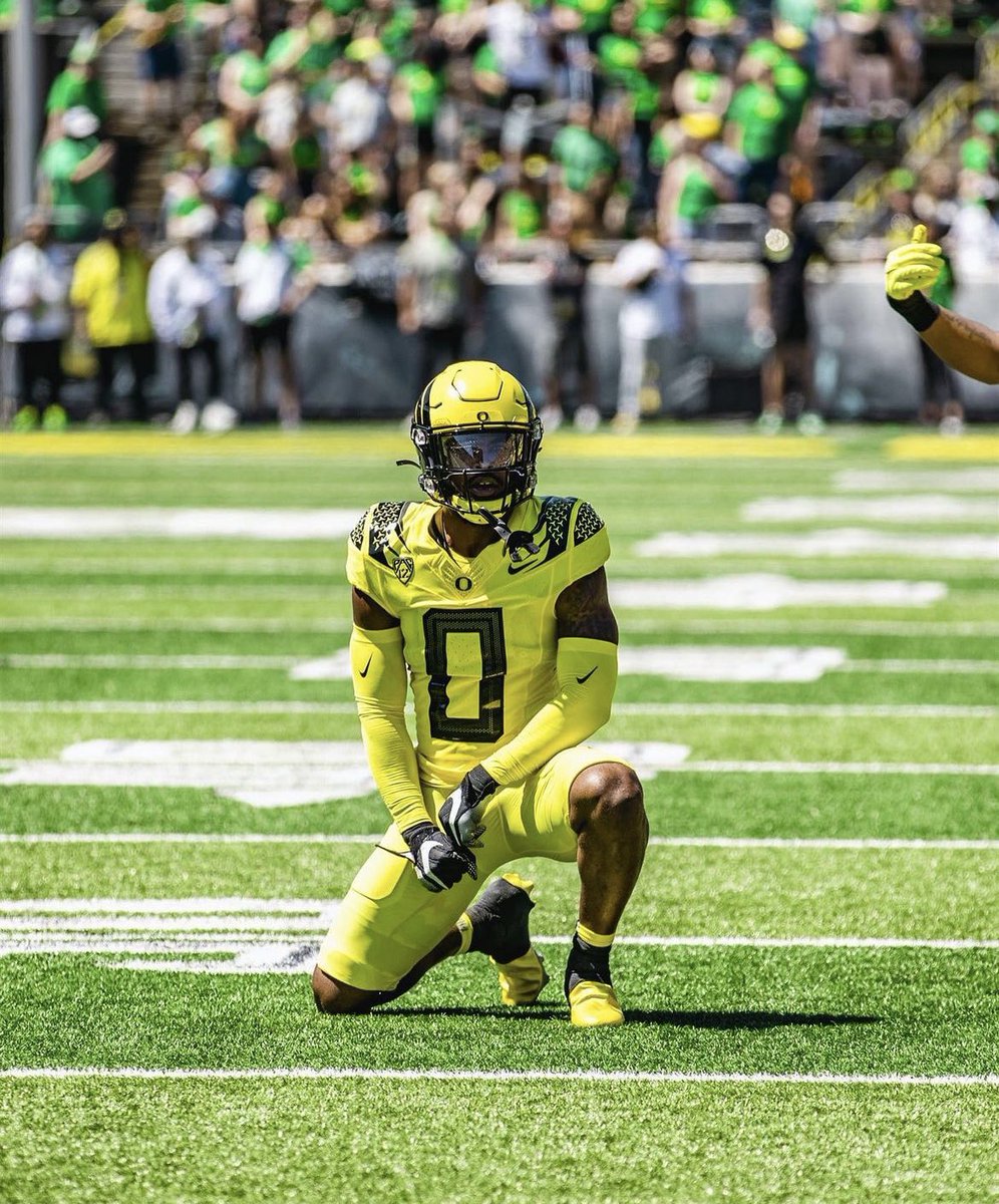 keepitbuffs's tweet image. Oregon defensive players to watch vs Colorado
S Tysheem Johnson
LB Bryce Boettcher
Edge Jordan Burch
DT Popo Aumavae
DB Khyree Jackson
LB Jeffery Bassa
Edge Matayo Uiagalelei Fr
DB Nikko Reed - Former Buff 
Protect Shedeur &amp;amp; finally establish run Game
#SkoBuffs🦬 #BeatOregon