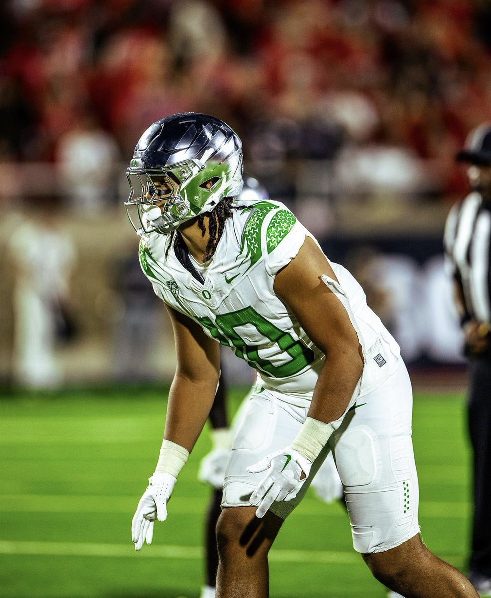 keepitbuffs's tweet image. Oregon defensive players to watch vs Colorado
S Tysheem Johnson
LB Bryce Boettcher
Edge Jordan Burch
DT Popo Aumavae
DB Khyree Jackson
LB Jeffery Bassa
Edge Matayo Uiagalelei Fr
DB Nikko Reed - Former Buff 
Protect Shedeur &amp;amp; finally establish run Game
#SkoBuffs🦬 #BeatOregon