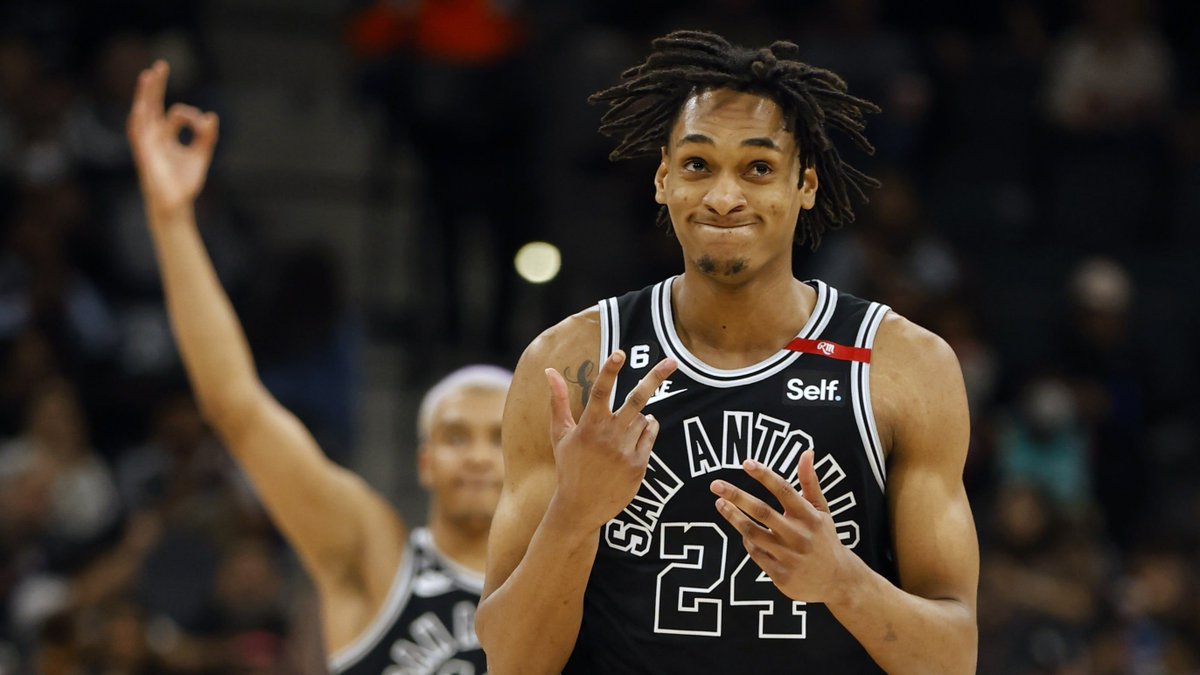"Vassell's growth as a player has gone totally unnoticed. He's an incredible mid-range shooter. Has a lot more craft to his game than people realize. I don't think the broader NBA fandom has realized what that guy has done in the last 2 years." - Zach Lowe