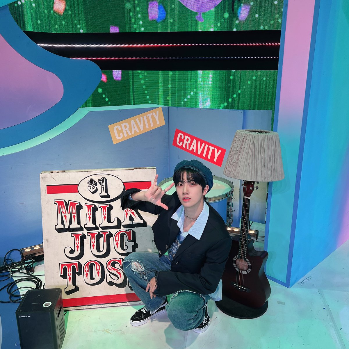 fomofm's tweet photo. 실제로 아름다운 것 : 엠카 첫방 원진 https://t.co/xGrQsRyFTJ