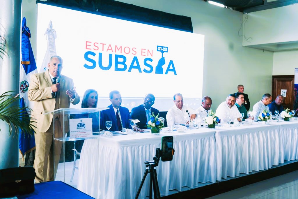 Diario Azua tweet media
