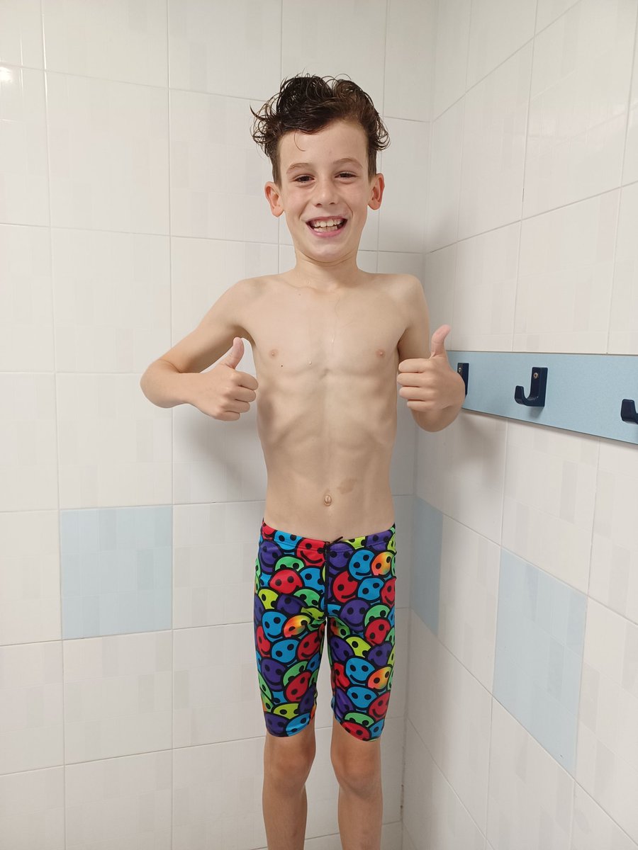 20 miles swum over 20 days by Zach (8) for <a href="/StCatherinesPre/">St Catherine's Hospice Lancashire</a> and <a href="/DerianHouse/">Derian House Children's Hospice</a> , treated him to some smiley <a href="/MaruSwimwear/">Maru Swimwear</a>  jammers! He's not giving up (or me) ❤️🏊‍♀️ #30milesin30days <a href="/britishswimming/">Aquatics GB</a> <a href="/SwimEnglandNW/">Swim England North West</a> 
<a href="/CCCRPrimary/">CCCR Primary School</a> 
justgiving.com/team/Mileadays…