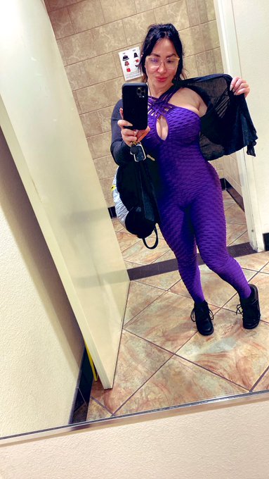 Certified Savage&hellip; I have the body shape of a Muscled up PEAR&hellip; Even this Brazilian outfit was hard to