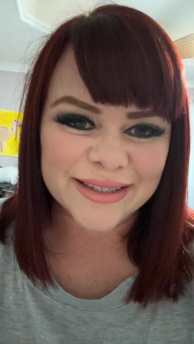 Hello y&rsquo;all!! https://t.co/0ZK7phMose