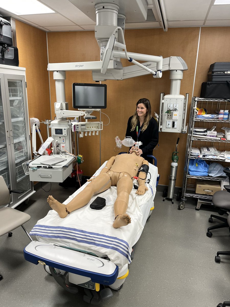 leechristiem's tweet photo. Kicking off our new sim lab in the Kimel Schatzky ICU @SinaiHealth with our PD @JennaSpring @ccmtoronto @Jules_M88 @KateSchatzky https://t.co/8LrbBrtwxK