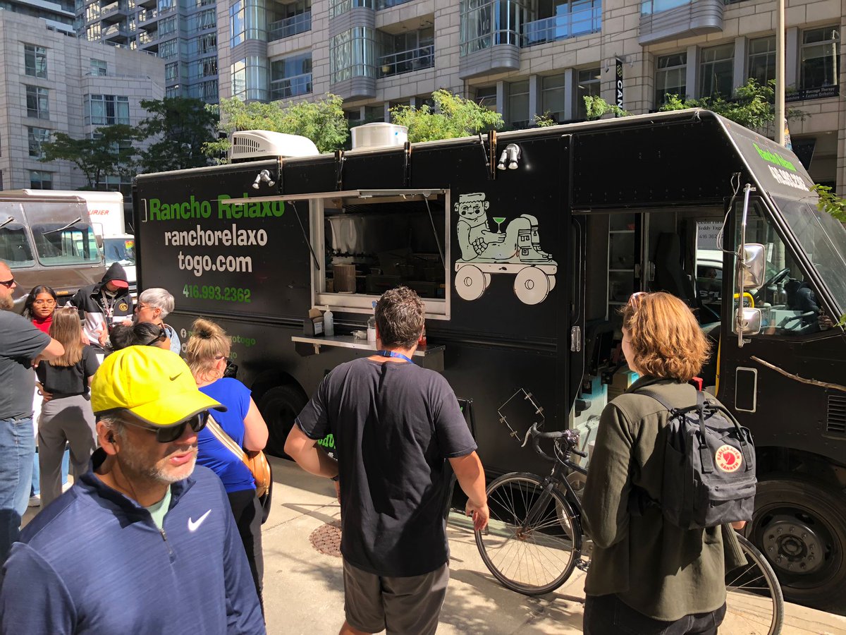 TVO_CMG's tweet photo. We can't seem to stop thanking @OntarioDGC — because they can't seem to stop bringing us excellent things. First coffee. Then rousing speeches. Now more coffee AND tacos? 

Stirring speeches + delectable eats = powerful solidarity fuel. https://t.co/tlyUVGFBzp